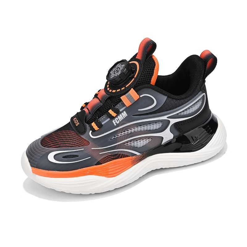 Детские баскетбольные кроссовки для детей FCMM, черный/оранжевый
Детские баскетбольные кроссовки для детей FCMM, черный/оранжевый