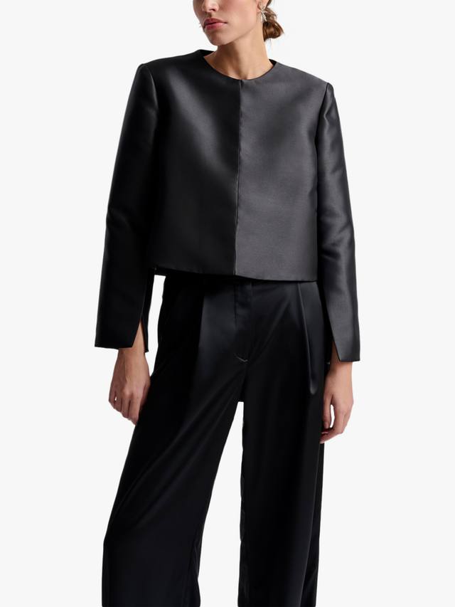 Топ Ruthie с разрезом на рукаве Malina, Black
Топ Ruthie с разрезом на рукаве Malina, Black