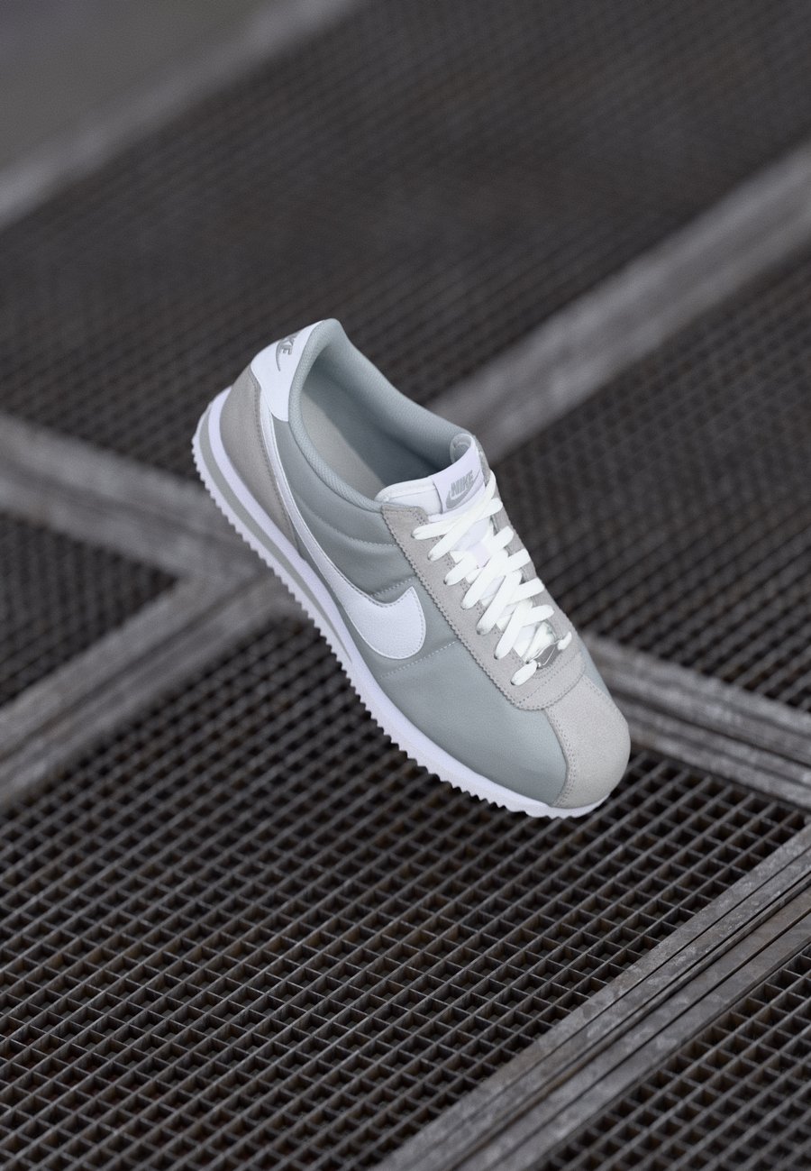 Кроссовки Nike Sportswear CORTEZ, Flt Silver/White/Light Grey
Кроссовки Nike Sportswear CORTEZ, Flt Silver/White/Light Grey
