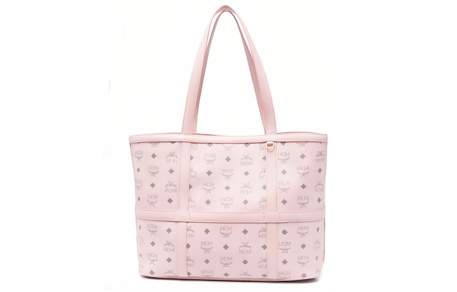 MCM Женская розовая сумка-тоут среднего размера из лакированного полотна с кожаными деталями
MCM Женская розовая сумка-тоут среднего размера из лакированного полотна с кожаными деталями