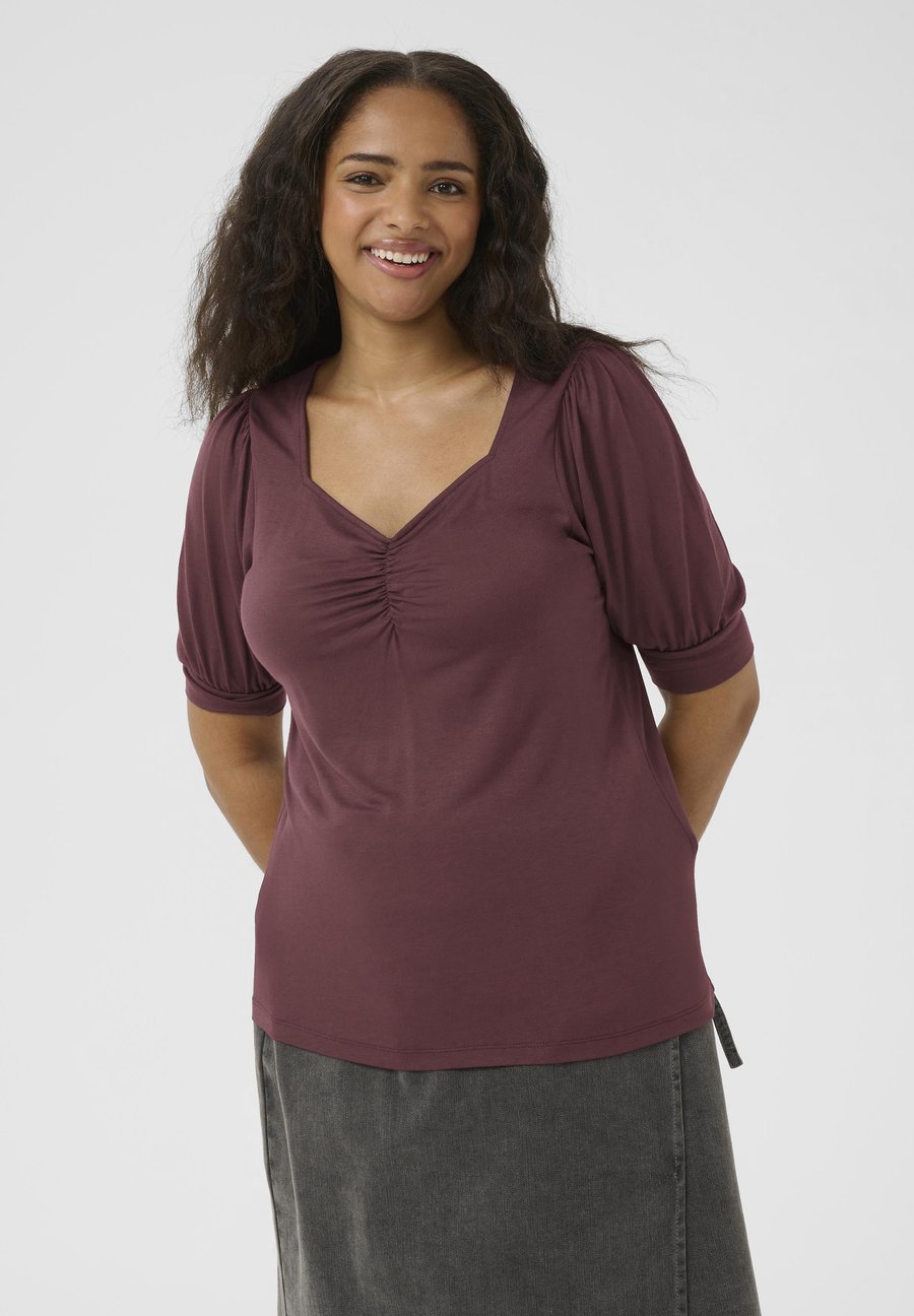 Блуза Kaffe Curve KCSISSY, Fudge/Bordeaux
Блуза Kaffe Curve KCSISSY, Fudge/Bordeaux