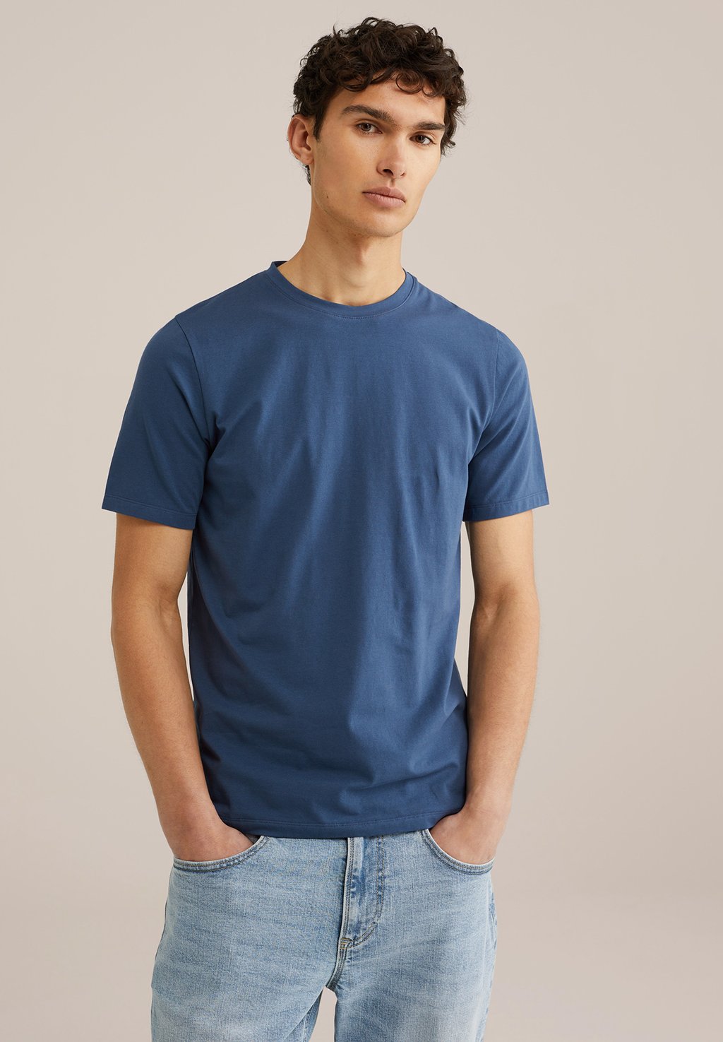 Базовая футболка WE Fashion, темно-синий
Базовая футболка WE Fashion, темно-синий