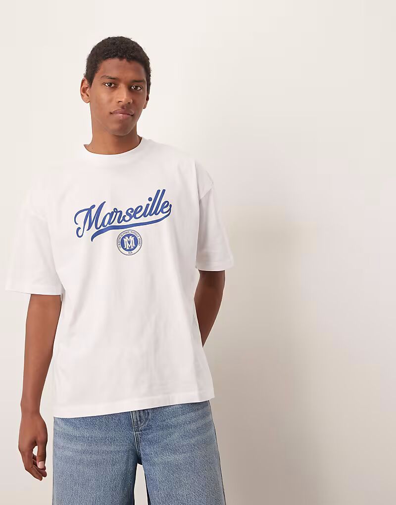 Футболка свободного кроя ASOS DESIGN с изображением города белого цвета
Футболка свободного кроя ASOS DESIGN с изображением города белого цвета