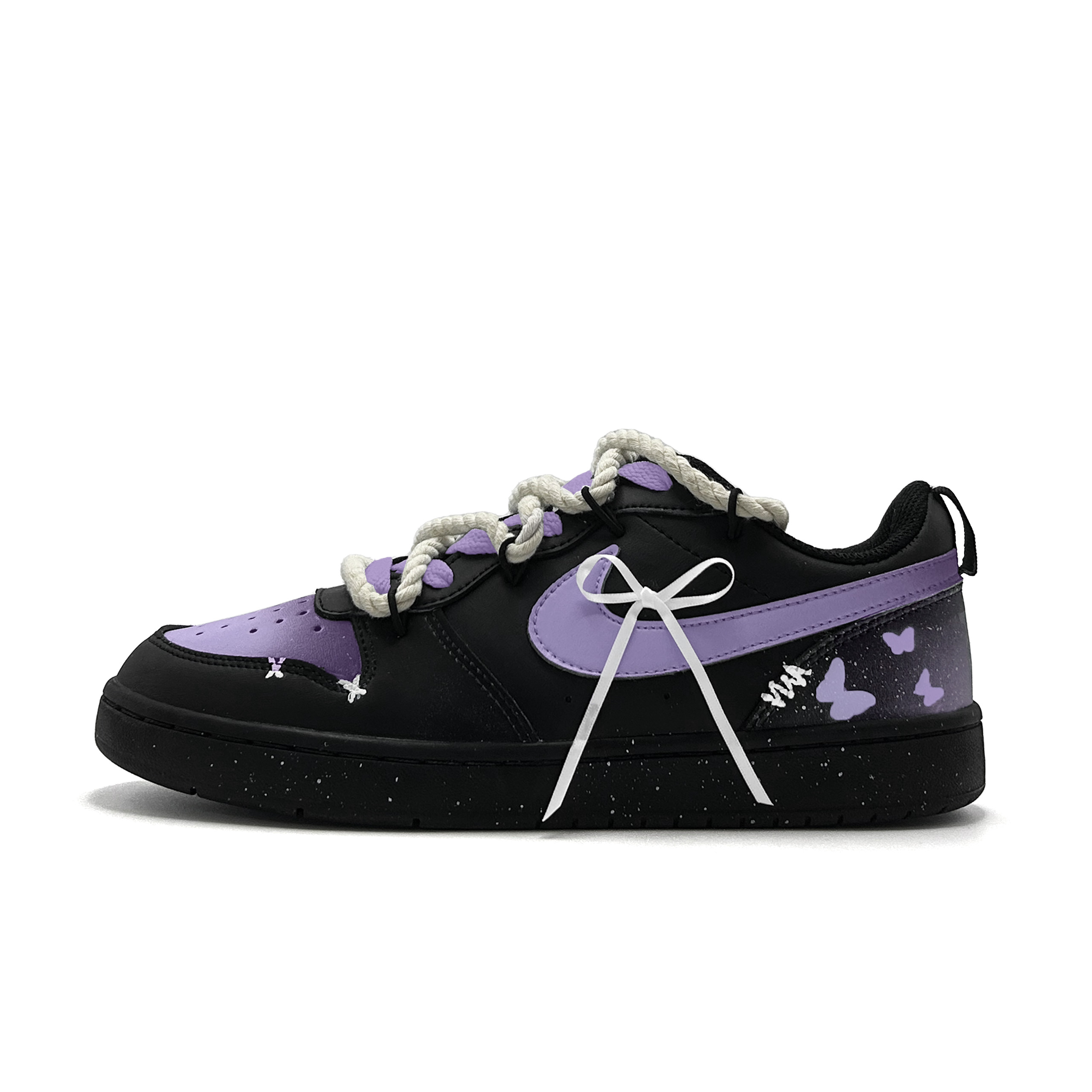 Nike Кроссовки для скейтбординга Court Borough Purple Phantom с амортизацией Shock Absorbers, нескользящей подошвой, низкие, черно-фиолетовые, детские
Nike Кроссовки для скейтбординга Court Borough Purple Phantom с амортизацией Shock Absorbers, нескользящей подошвой, низкие, черно-фиолетовые, детские