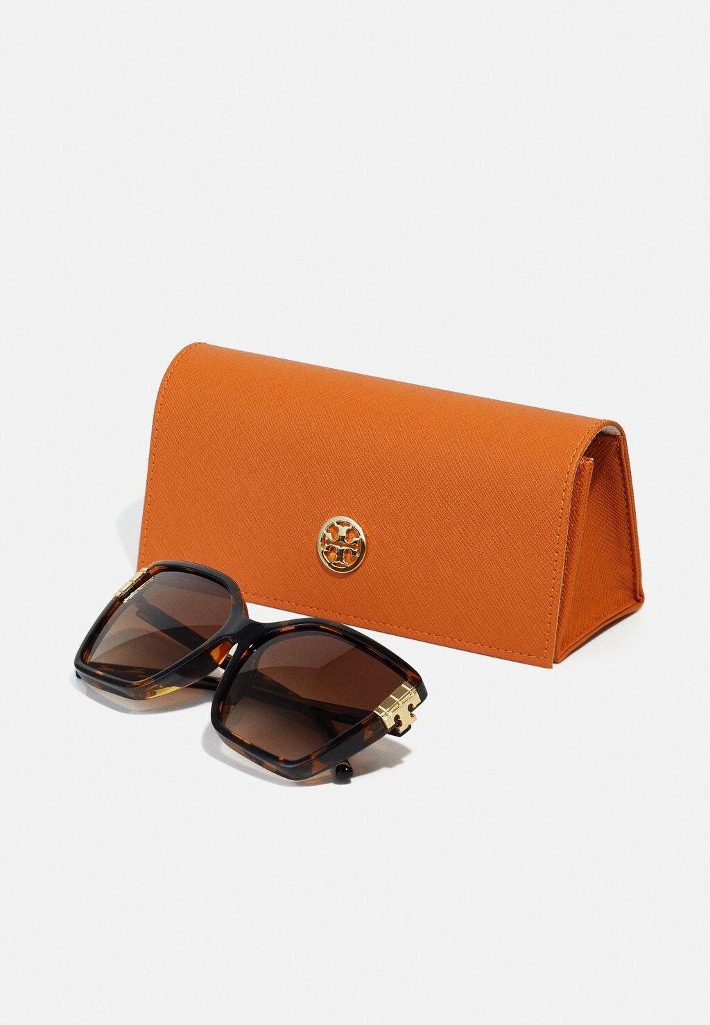 Солнцезащитные очки Tory Burch, коричневый
Солнцезащитные очки Tory Burch, коричневый