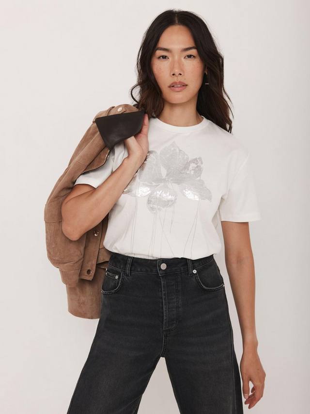 Футболка с металлическим цветочным принтом Mint Velvet
Футболка с металлическим цветочным принтом Mint Velvet