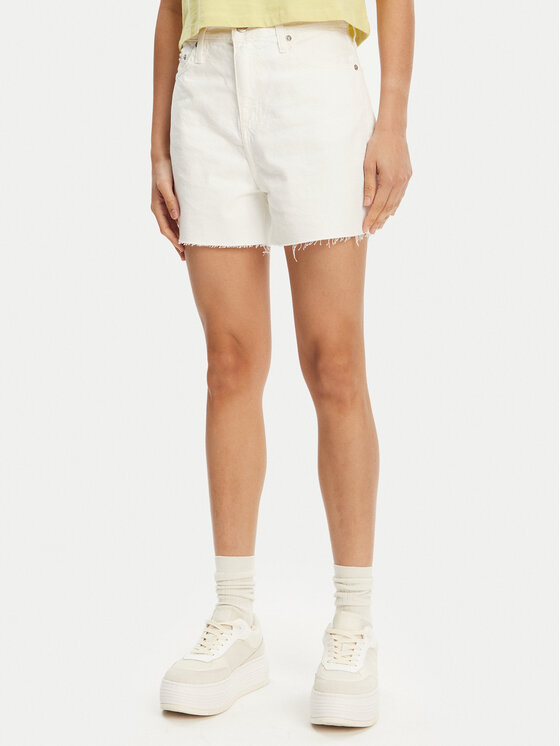 Джинсовые шорты Mom fit J20J225153 Calvin Klein Jeans, белый
Джинсовые шорты Mom fit J20J225153 Calvin Klein Jeans, белый