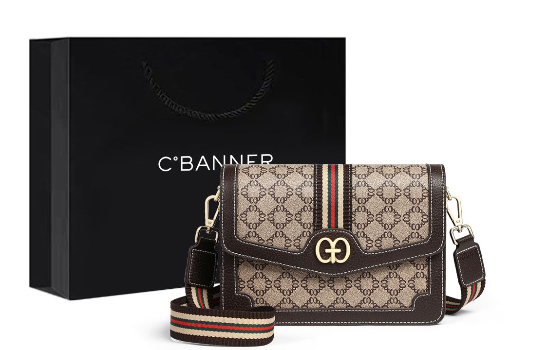 Маленькая квадратная сумка из ПВХ, через плечо, на ремне Женская Кофе C°BANNER
Маленькая квадратная сумка из ПВХ, через плечо, на ремне Женская Кофе C°BANNER