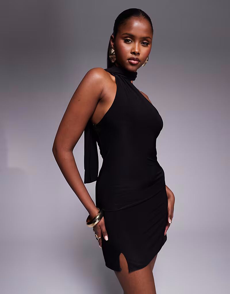 Эксклюзивное облегающее мини-платье Fashionkilla с двойной скульптурной отделкой и шейным платком черного цвета
Эксклюзивное облегающее мини-платье Fashionkilla с двойной скульптурной отделкой и шейным платком черного цвета