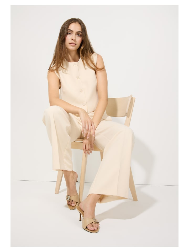 Жилет More & More
Жилет More & More