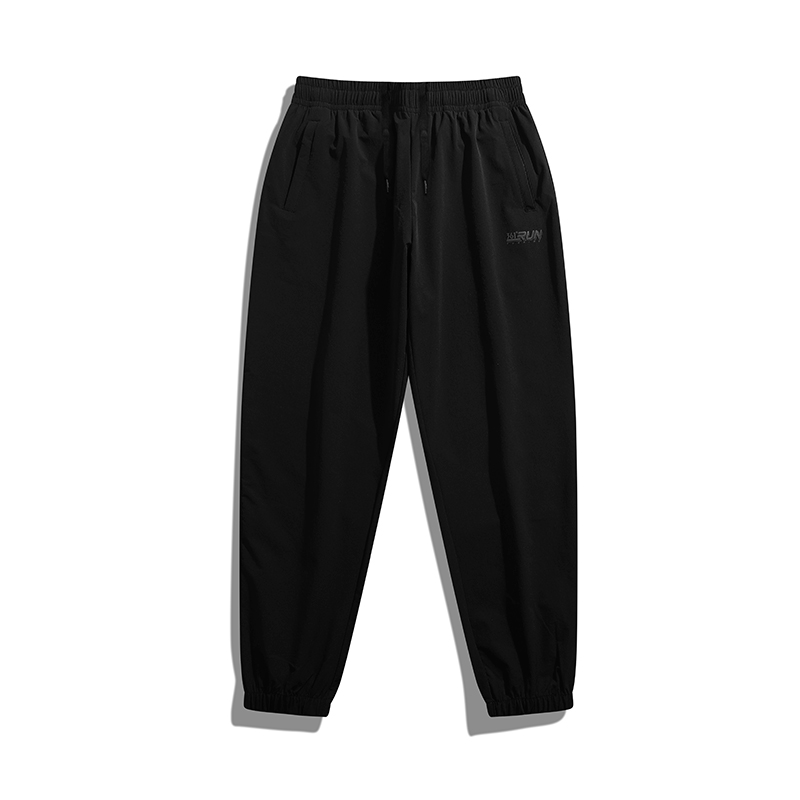 361° Вязаные спортивные штаны мужские Basic Black
361° Вязаные спортивные штаны мужские Basic Black