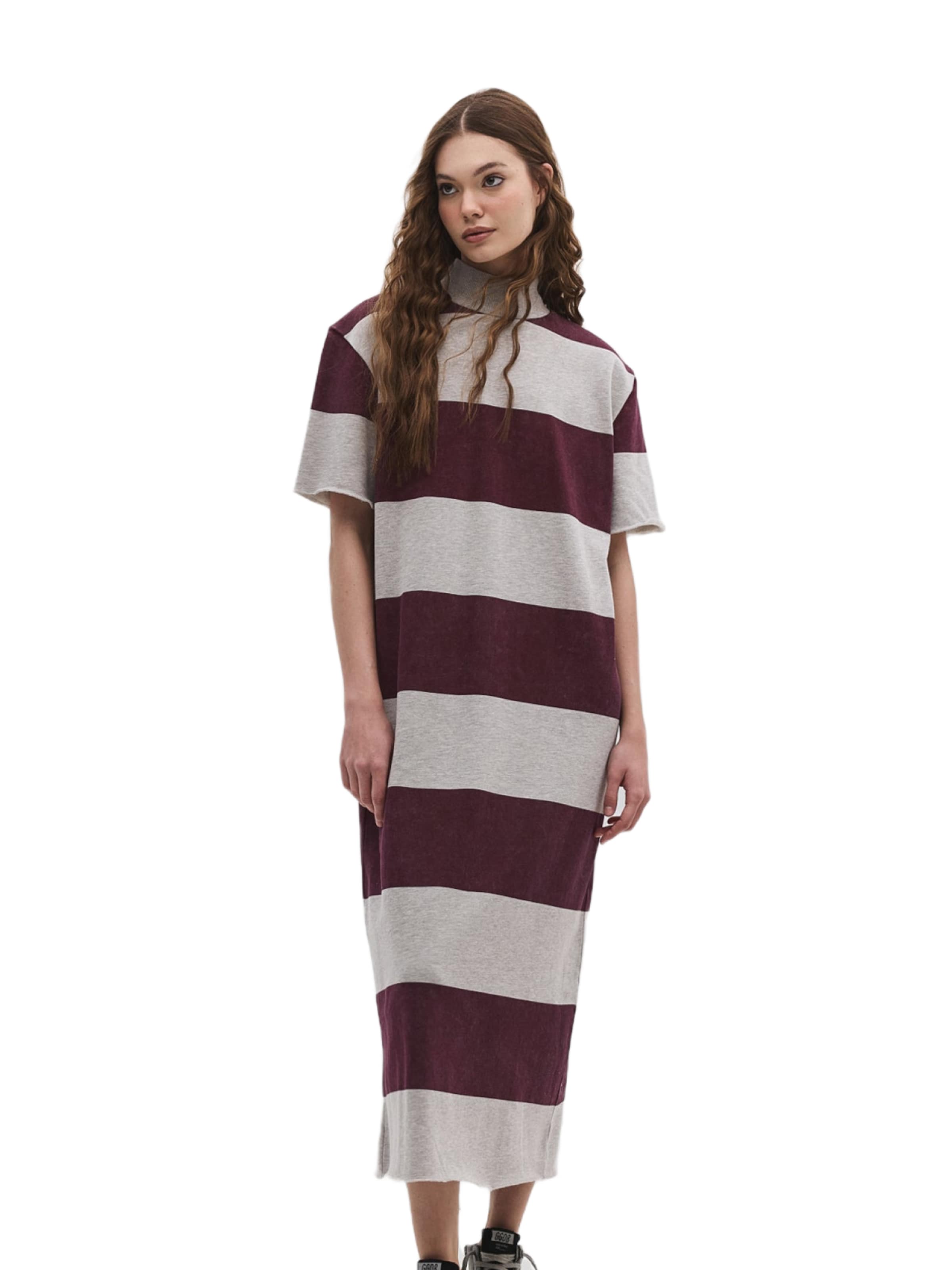 No Matter What Платье в бордовом цвете
No Matter What Платье в бордовом цвете