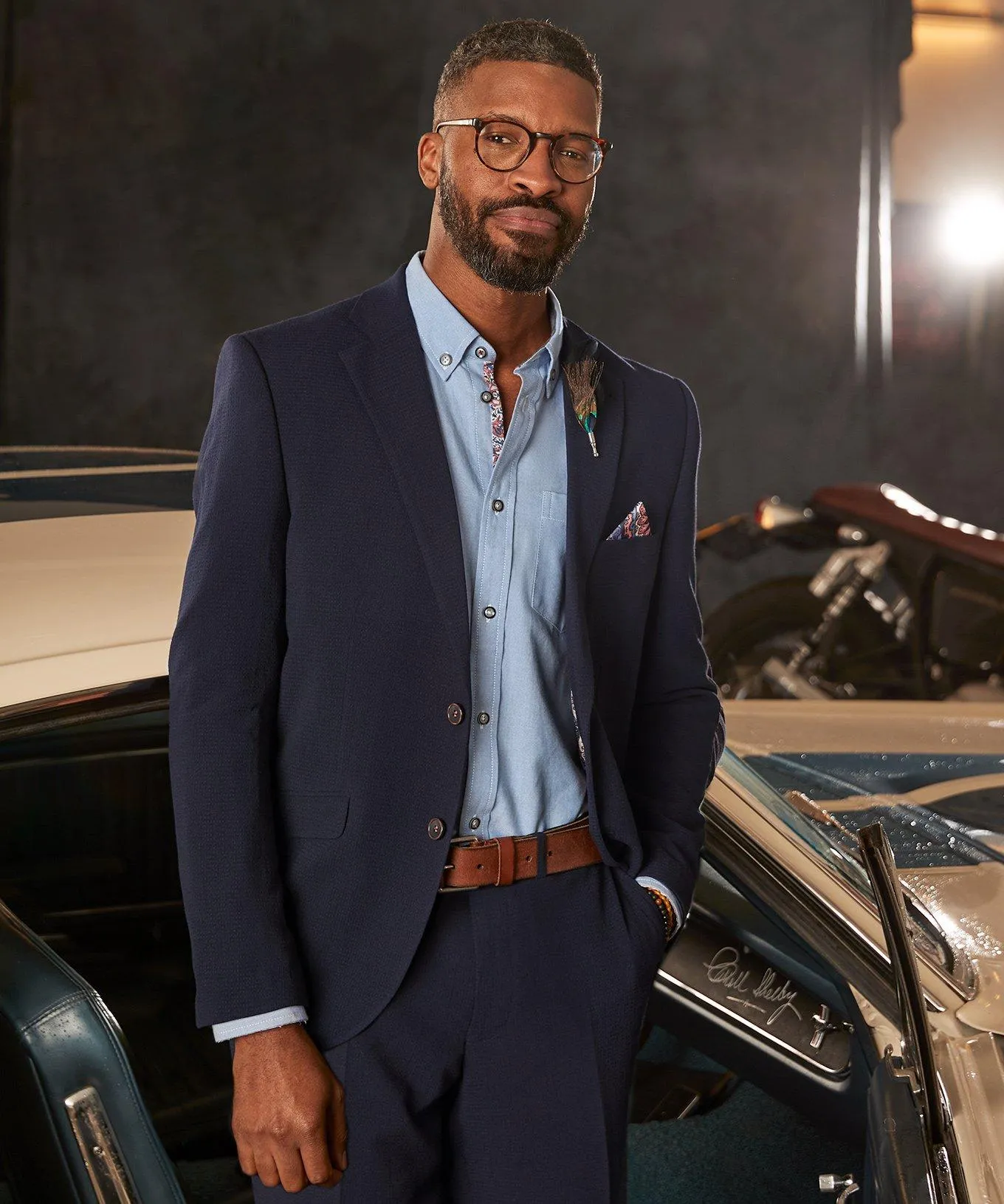 Синяя рубашка с воротником на пуговицах и длинными рукавами в стиле смарт-арт Joe Browns, синий
Синяя рубашка с воротником на пуговицах и длинными рукавами в стиле смарт-арт Joe Browns, синий