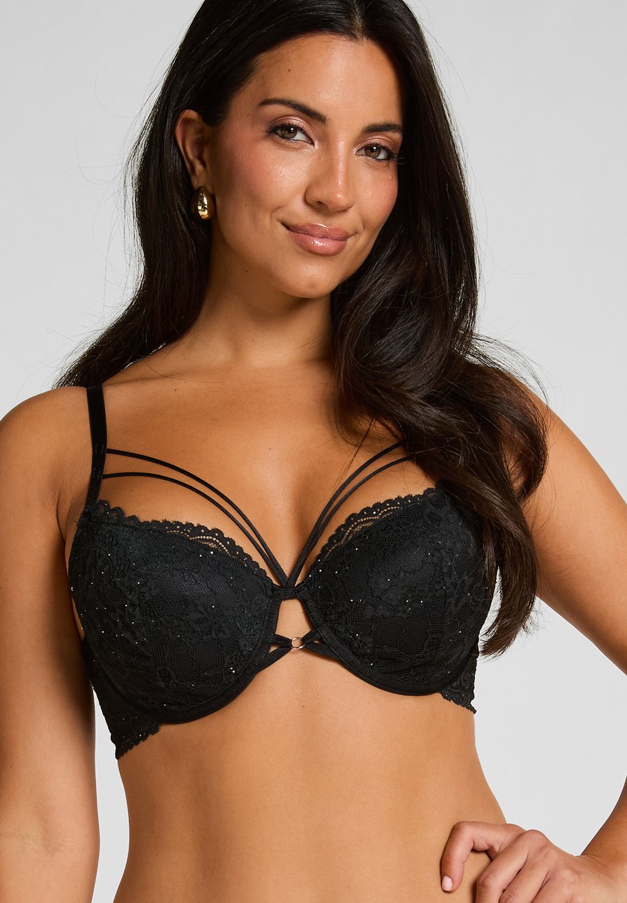 Бюстгальтер Hunkemöller SABRINA PADDED DEMI, Black
Бюстгальтер Hunkemöller SABRINA PADDED DEMI, Black