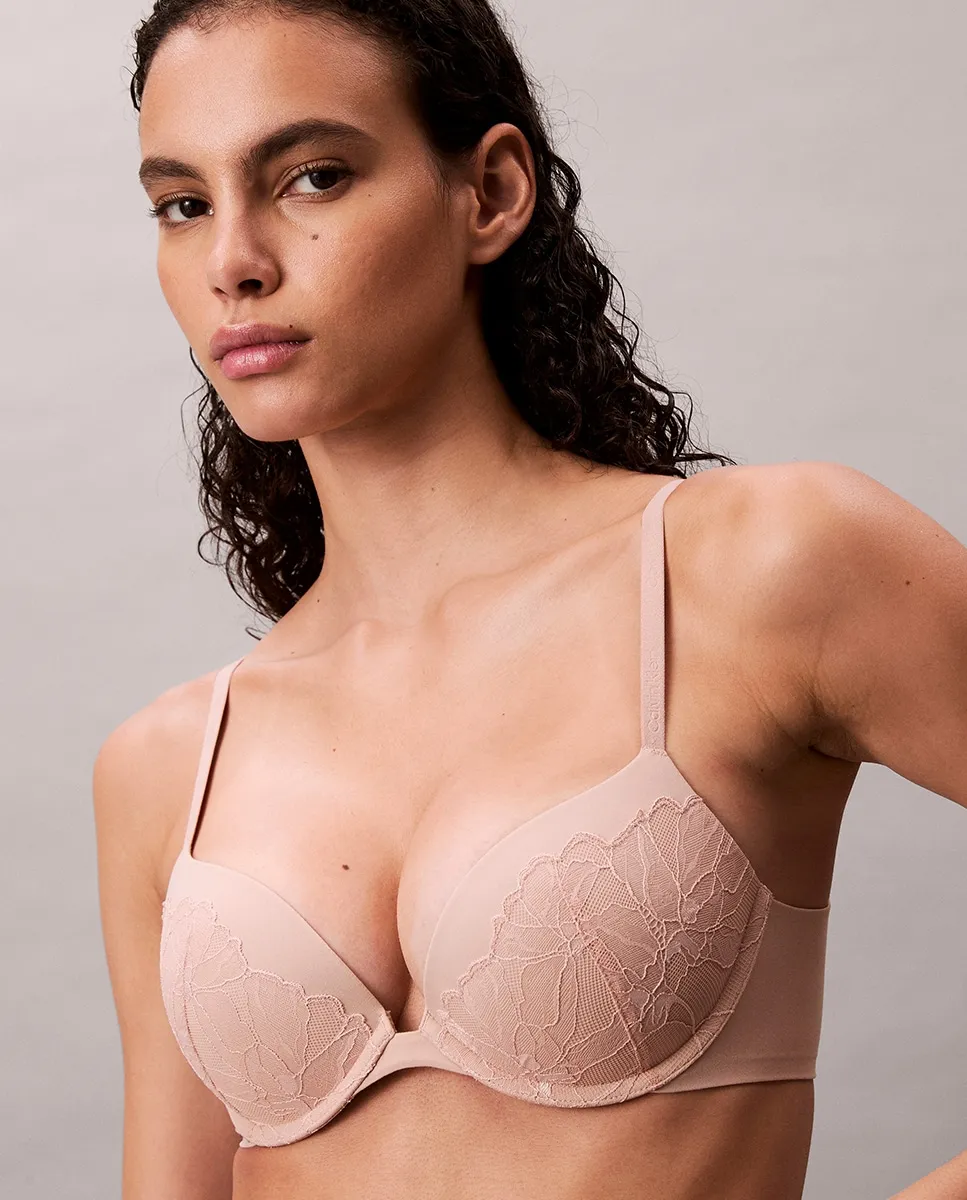 Бюстгальтер с пуш-ап PERFECTLY FIT LACE Calvin Klein, бежевый
Бюстгальтер с пуш-ап PERFECTLY FIT LACE Calvin Klein, бежевый