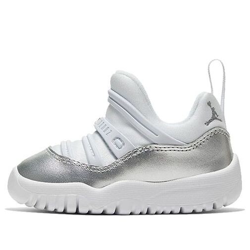 Кроссовки 11 флекс Air Jordan, белый
Кроссовки 11 флекс Air Jordan, белый