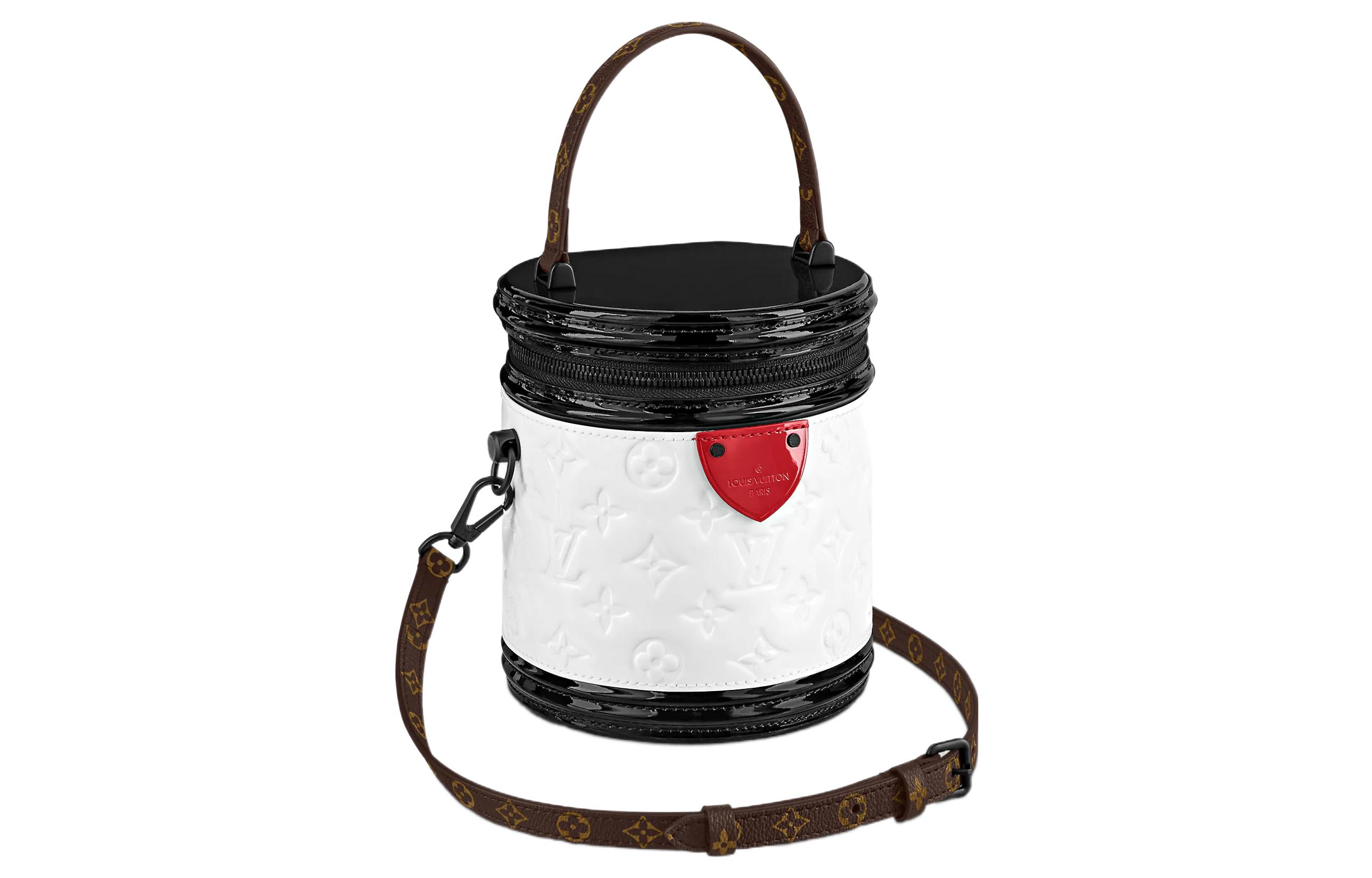 Канны H27 Белый LOUIS VUITTON, Set (Bag+Dust Bag)
Канны H27 Белый LOUIS VUITTON, Set (Bag+Dust Bag)