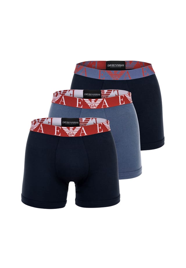 Комплект из 3 трусов-боксеров - хлопковые трусы-боксеры с яркой монограммой и эластичным хлопком Emporio Armani, синий
Комплект из 3 трусов-боксеров - хлопковые трусы-боксеры с яркой монограммой и эластичным хлопком Emporio Armani, синий
