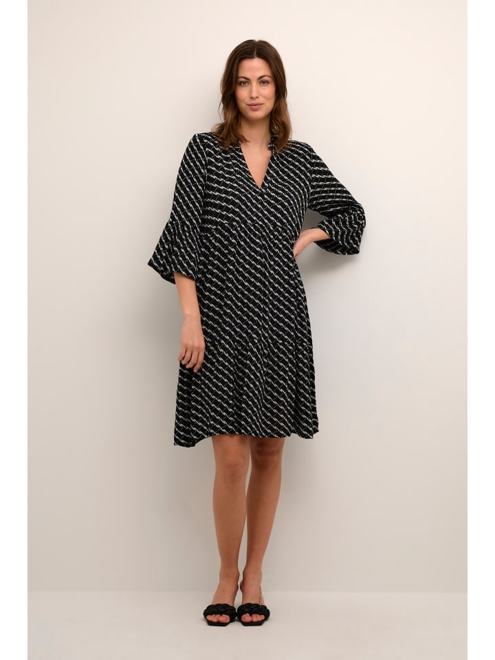 Платье до колена Kaffe
Платье до колена Kaffe