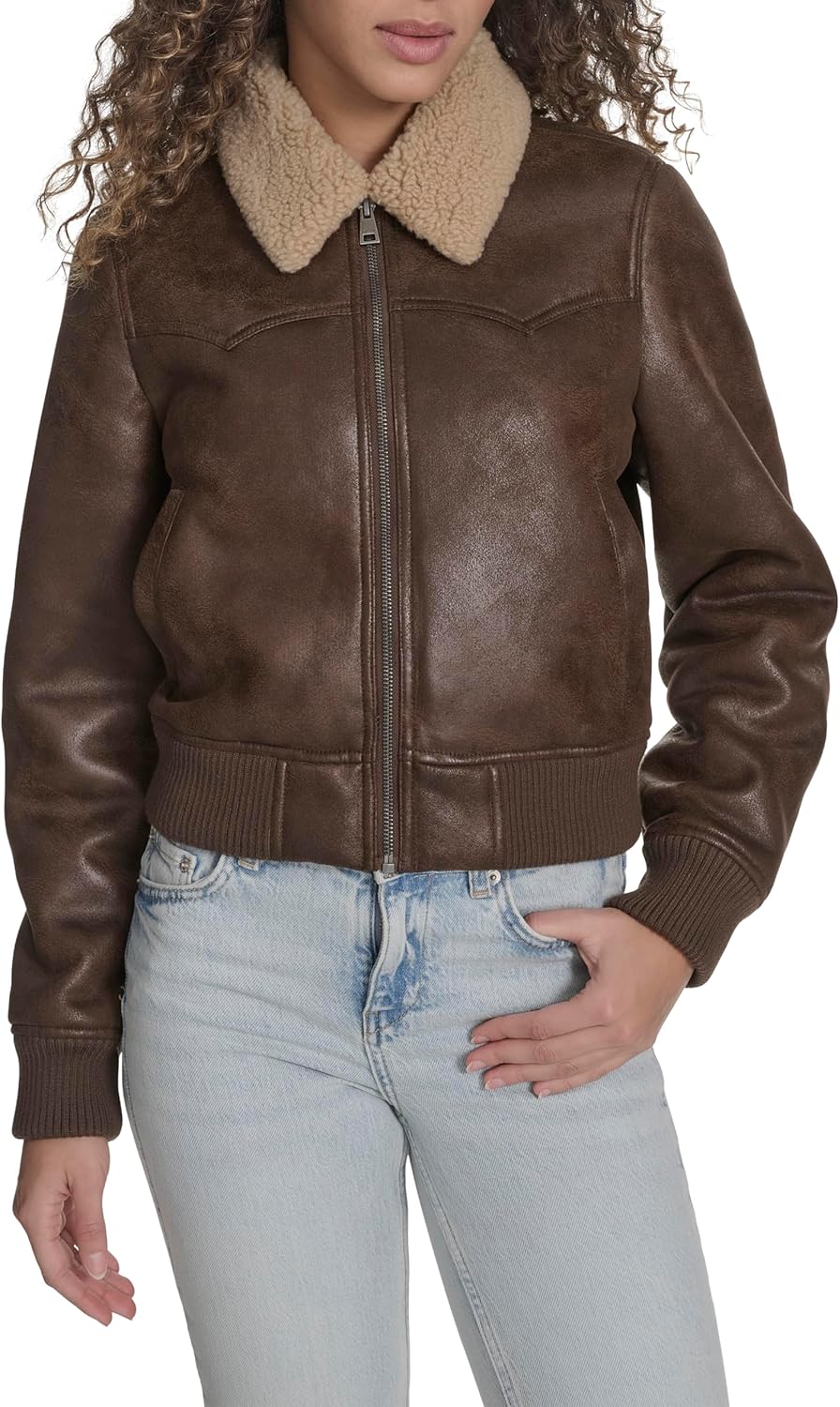 Женская куртка-бомбер Levi's из искусственной овчины, кофейный
Женская куртка-бомбер Levi's из искусственной овчины, кофейный