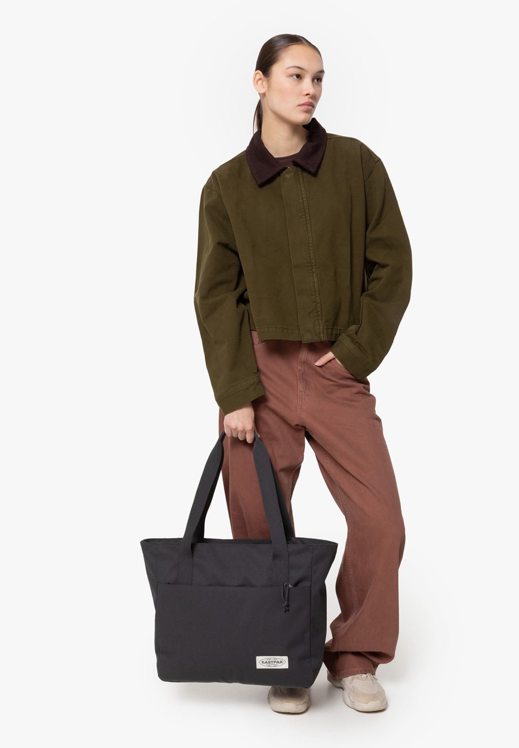 Сумка для покупок CARRY Eastpak, черный
Сумка для покупок CARRY Eastpak, черный