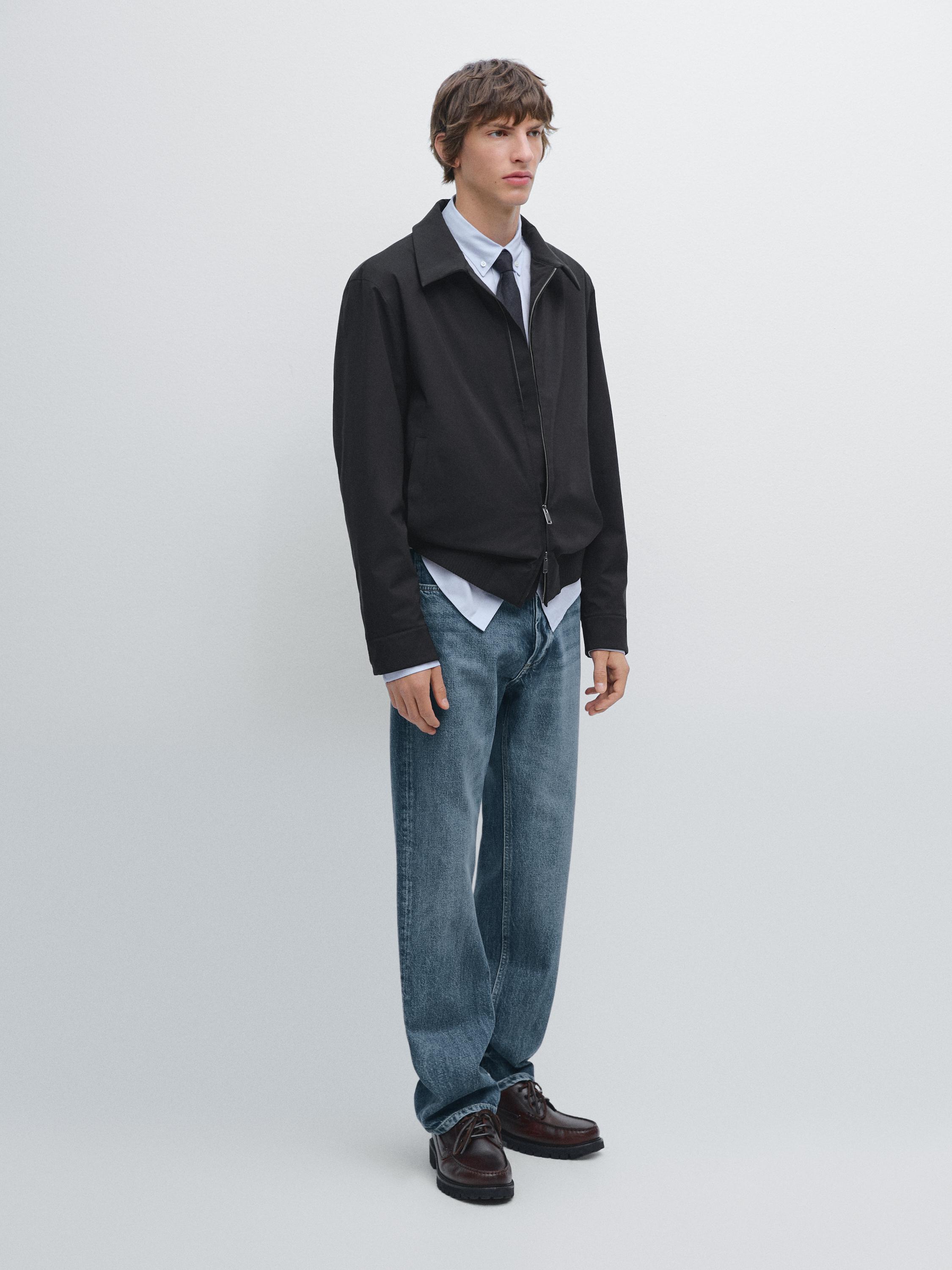 Водоотталкивающая куртка-бомбер с отделкой подола Massimo Dutti, черный
Водоотталкивающая куртка-бомбер с отделкой подола Massimo Dutti, черный