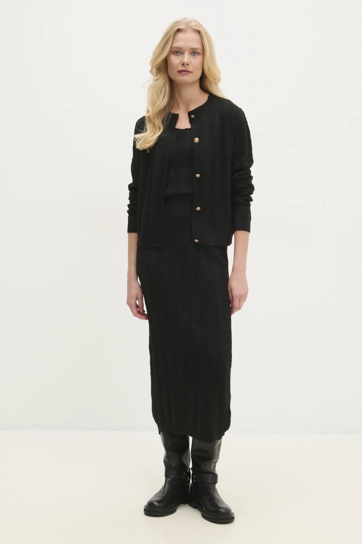 Набор Answear Lab, черный
Набор Answear Lab, черный