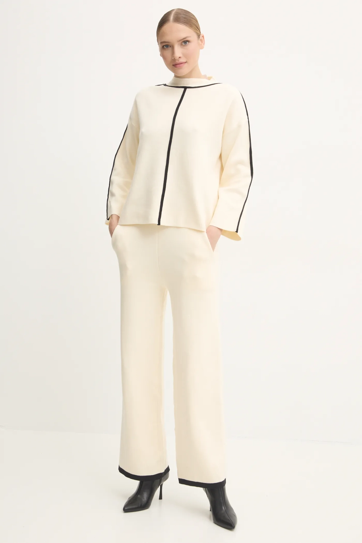 Набор Answear Lab, бежевый
Набор Answear Lab, бежевый