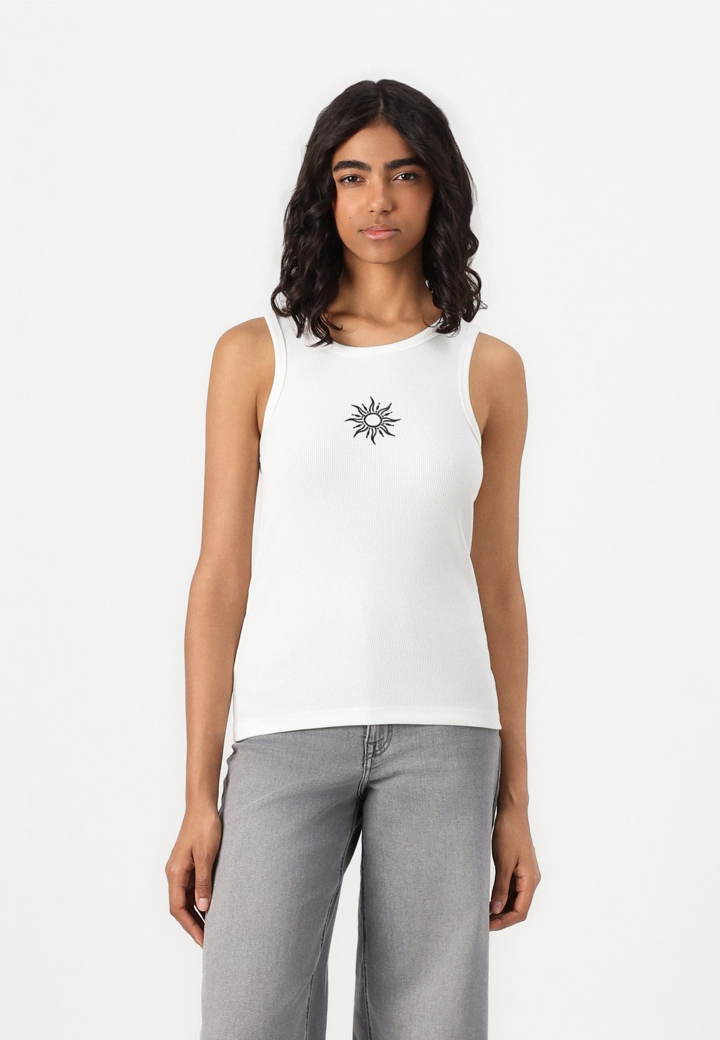 Топ PCMAY BOXER TANK Pieces, белый
Топ PCMAY BOXER TANK Pieces, белый