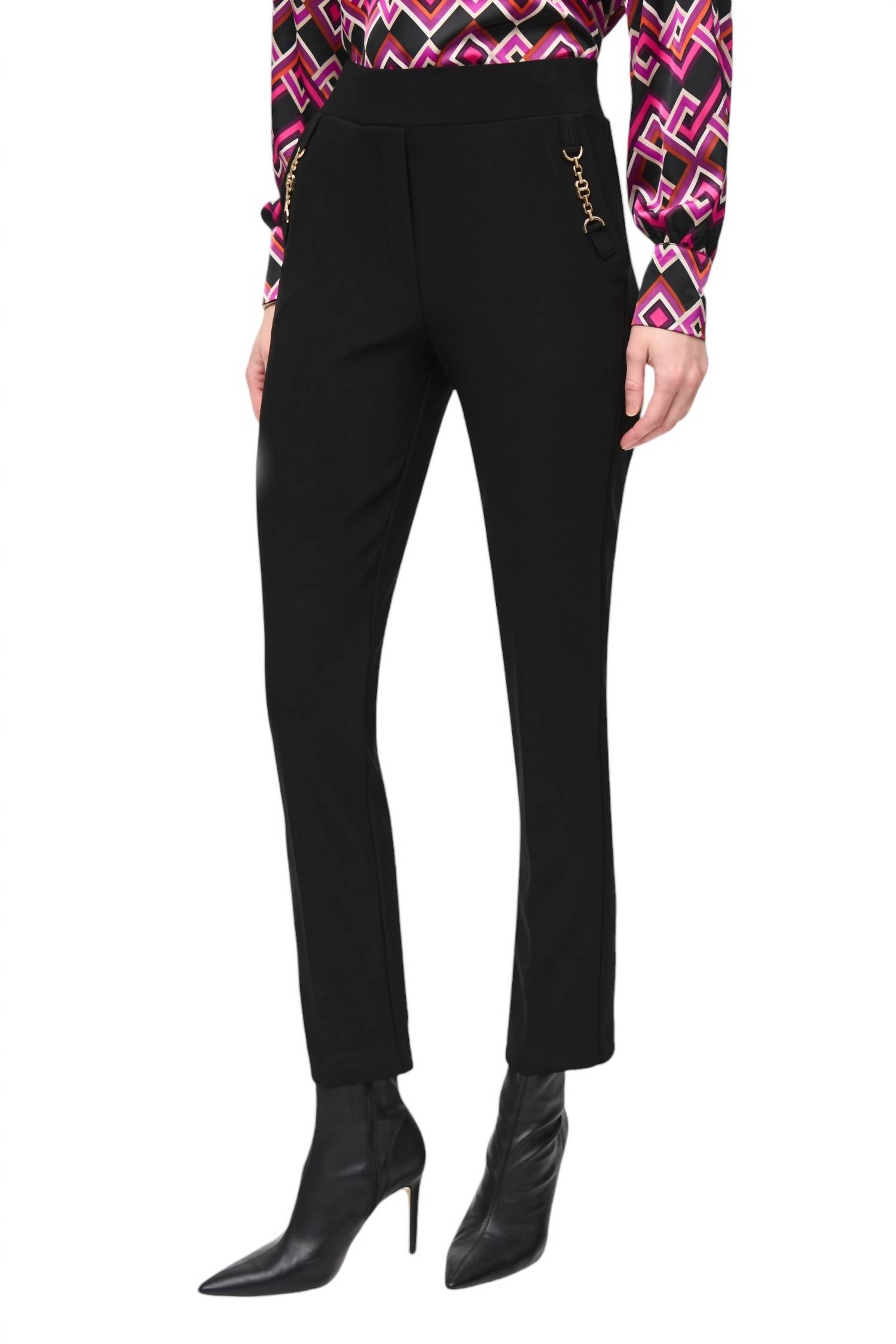 Брюки с высокой посадкой и цепочкой черного цвета Joseph Ribkoff
Брюки с высокой посадкой и цепочкой черного цвета Joseph Ribkoff