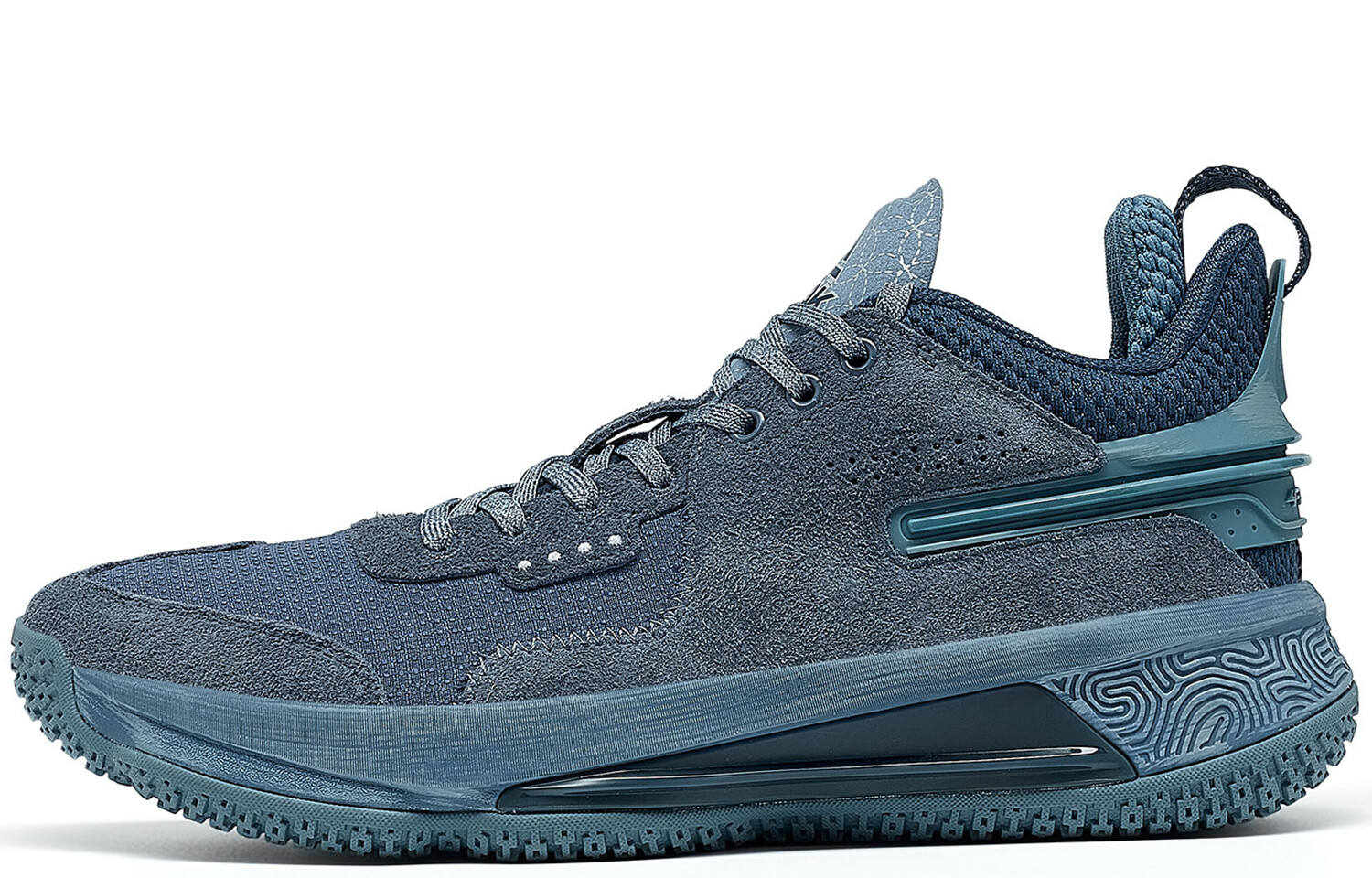 Баскетбольные кроссовки Flash 4 мужские с низким верхом фото синие Peak
Баскетбольные кроссовки Flash 4 мужские с низким верхом фото синие Peak