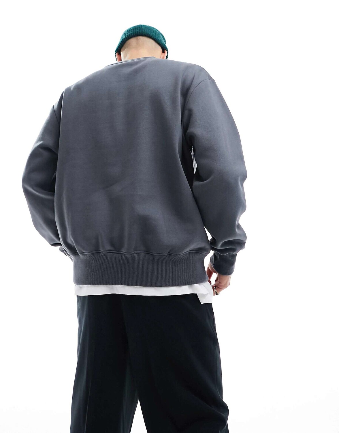 Светло-черный тяжелый свитшот оверсайз ASOS
Светло-черный тяжелый свитшот оверсайз ASOS