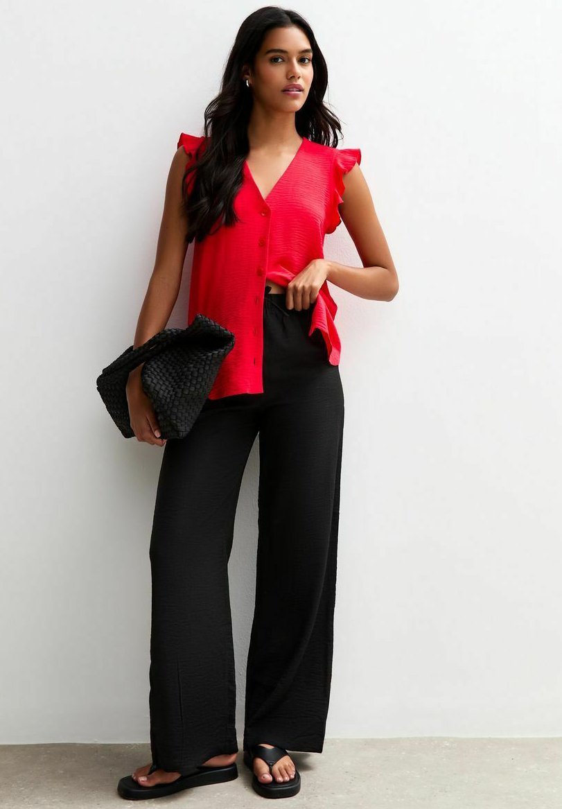 Блуза New Look RUFFLE TRIM BUTTON UP, Red
Блуза New Look RUFFLE TRIM BUTTON UP, Red