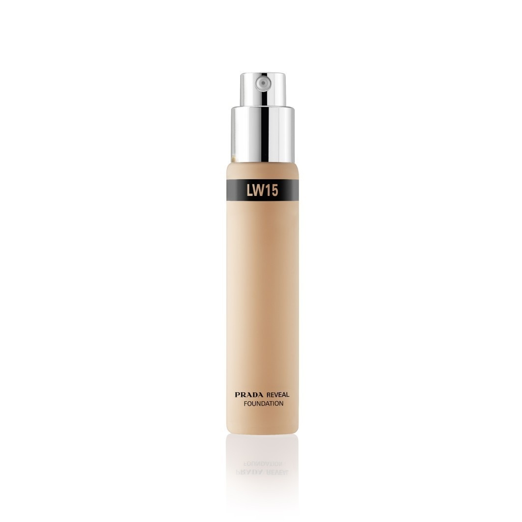 Тональный крем для лица reveal refill Prada, light warm 15, объем 30 мл
Тональный крем для лица reveal refill Prada, light warm 15, объем 30 мл
