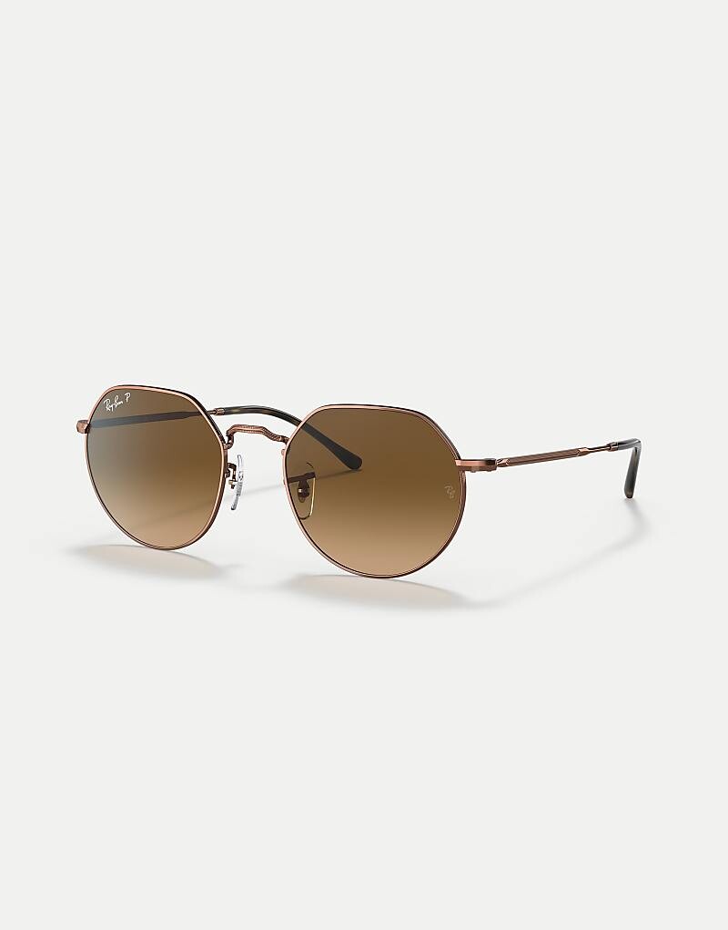 Медные солнцезащитные очки Ray-Ban Jack с неравномерной поляризацией и коричневыми линзами
Медные солнцезащитные очки Ray-Ban Jack с неравномерной поляризацией и коричневыми линзами