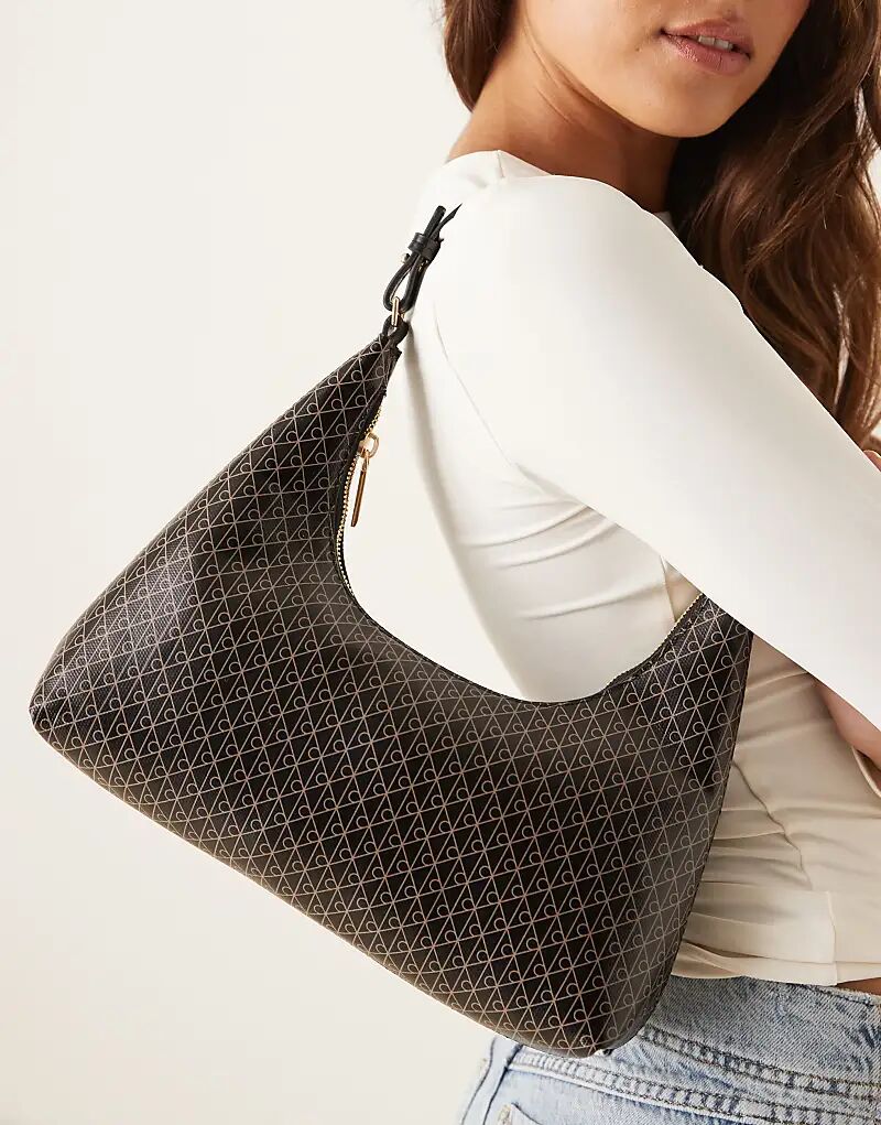 Сумка через плечо с логотипом Calvin Klein черного цвета
Сумка через плечо с логотипом Calvin Klein черного цвета