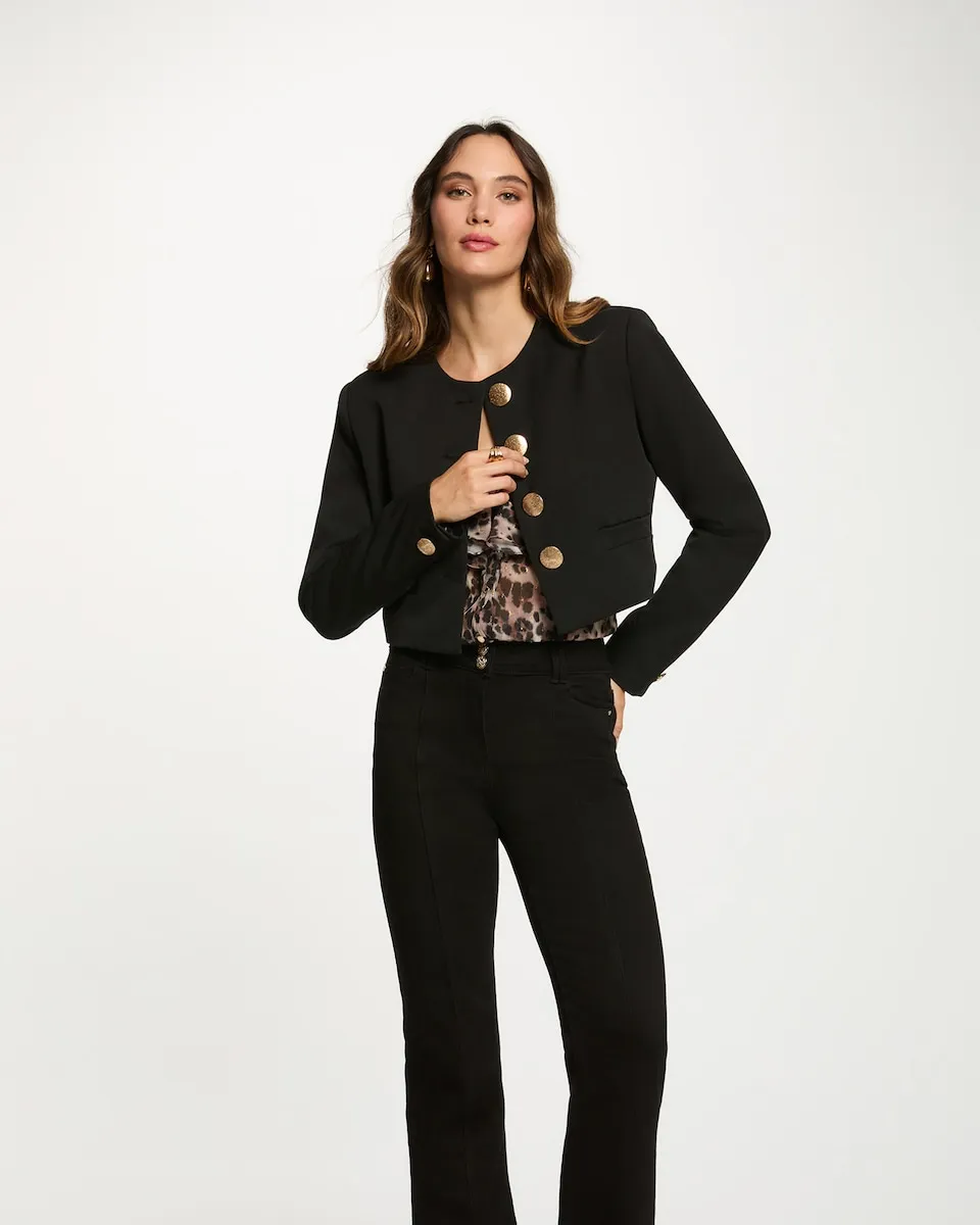 Женская короткая куртка с декоративными пуговицами Morgan, черный
Женская короткая куртка с декоративными пуговицами Morgan, черный