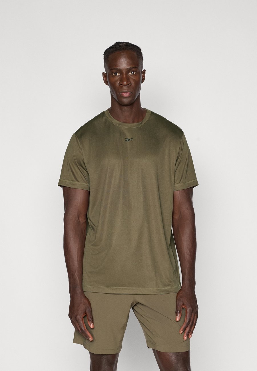 Футболка Reebok TRAIN TECH TEE, Army Green/Green, Зеленый, Футболка Reebok TRAIN TECH TEE, Army Green/Green
Футболка Reebok TRAIN TECH TEE, Army Green/Green, Зеленый, Футболка Reebok TRAIN TECH TEE, Army Green/Green