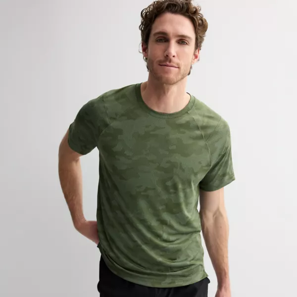 Мужская спортивная футболка с круглым вырезом Tek Gear, цвет army bottle
Мужская спортивная футболка с круглым вырезом Tek Gear, цвет army bottle