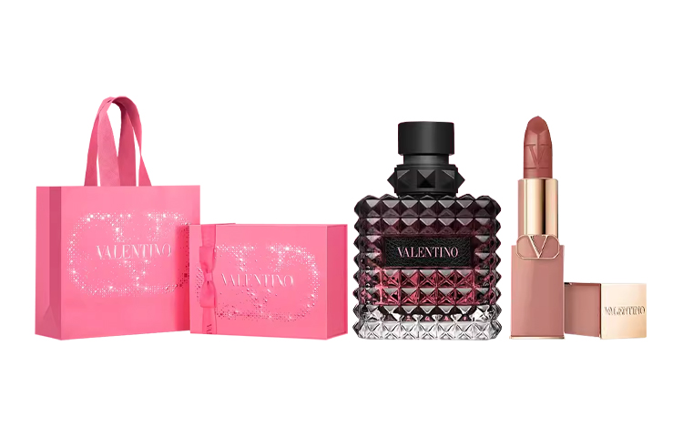 Набор парфюма 50 мл + помада fragrant Valentino
Набор парфюма 50 мл + помада fragrant Valentino