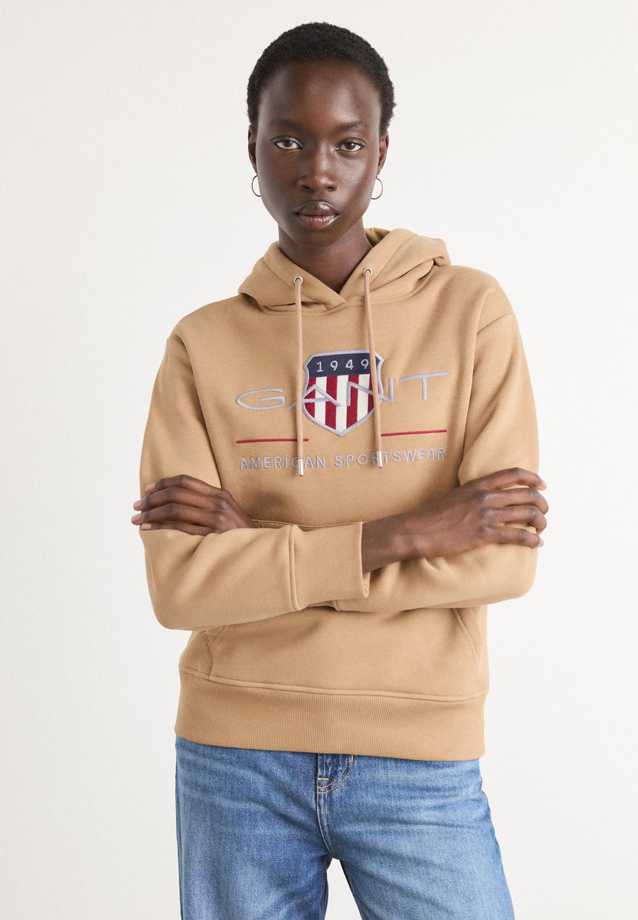 Толстовка GANT ARCHIVE SHIELD HOODIE, Warm Khaki/Khaki
Толстовка GANT ARCHIVE SHIELD HOODIE, Warm Khaki/Khaki