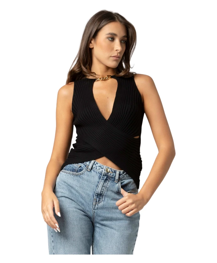 Вязаный топ с глубоким вырезом и вырезами. Kocca, черный
Вязаный топ с глубоким вырезом и вырезами. Kocca, черный