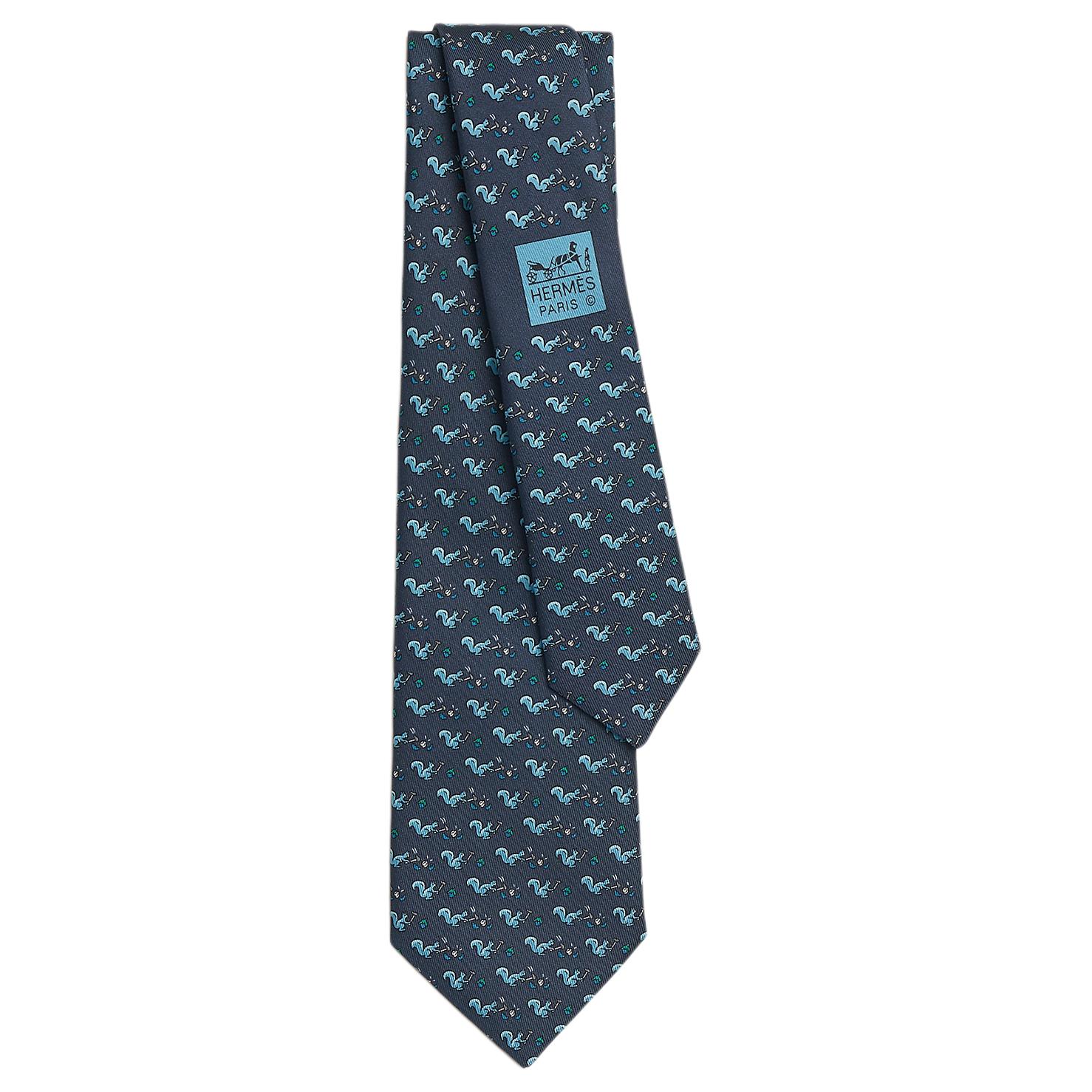 Галстук мужской морской синий из шелка тутового шелкопряда HERMES
Галстук мужской морской синий из шелка тутового шелкопряда HERMES
