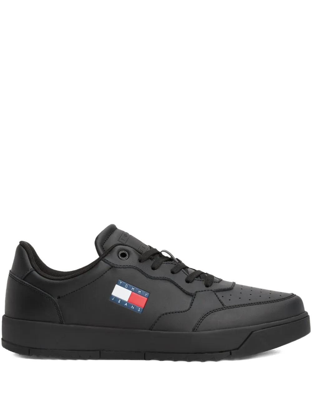 Кеды с нашивкой-логотипом Tommy Hilfiger, черный
Кеды с нашивкой-логотипом Tommy Hilfiger, черный