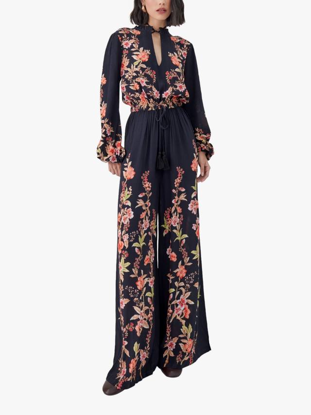 Цветочный комбинезон Viviana Raishma, Black
Цветочный комбинезон Viviana Raishma, Black