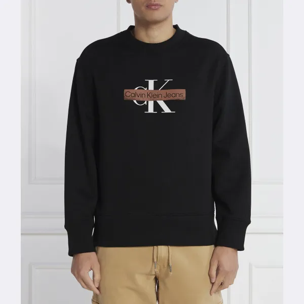 Толстовка обычного кроя с монологом и трафаретом Calvin Klein, черный
Толстовка обычного кроя с монологом и трафаретом Calvin Klein, черный