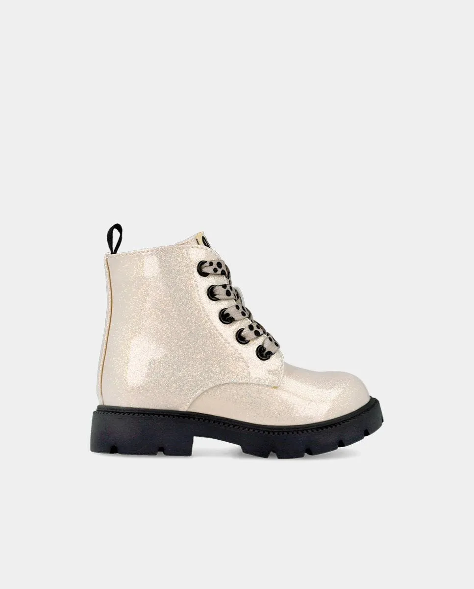 Детские ботиночки с блестящей отделкой и легким блеском Garvalín, кремовый
Детские ботиночки с блестящей отделкой и легким блеском Garvalín, кремовый