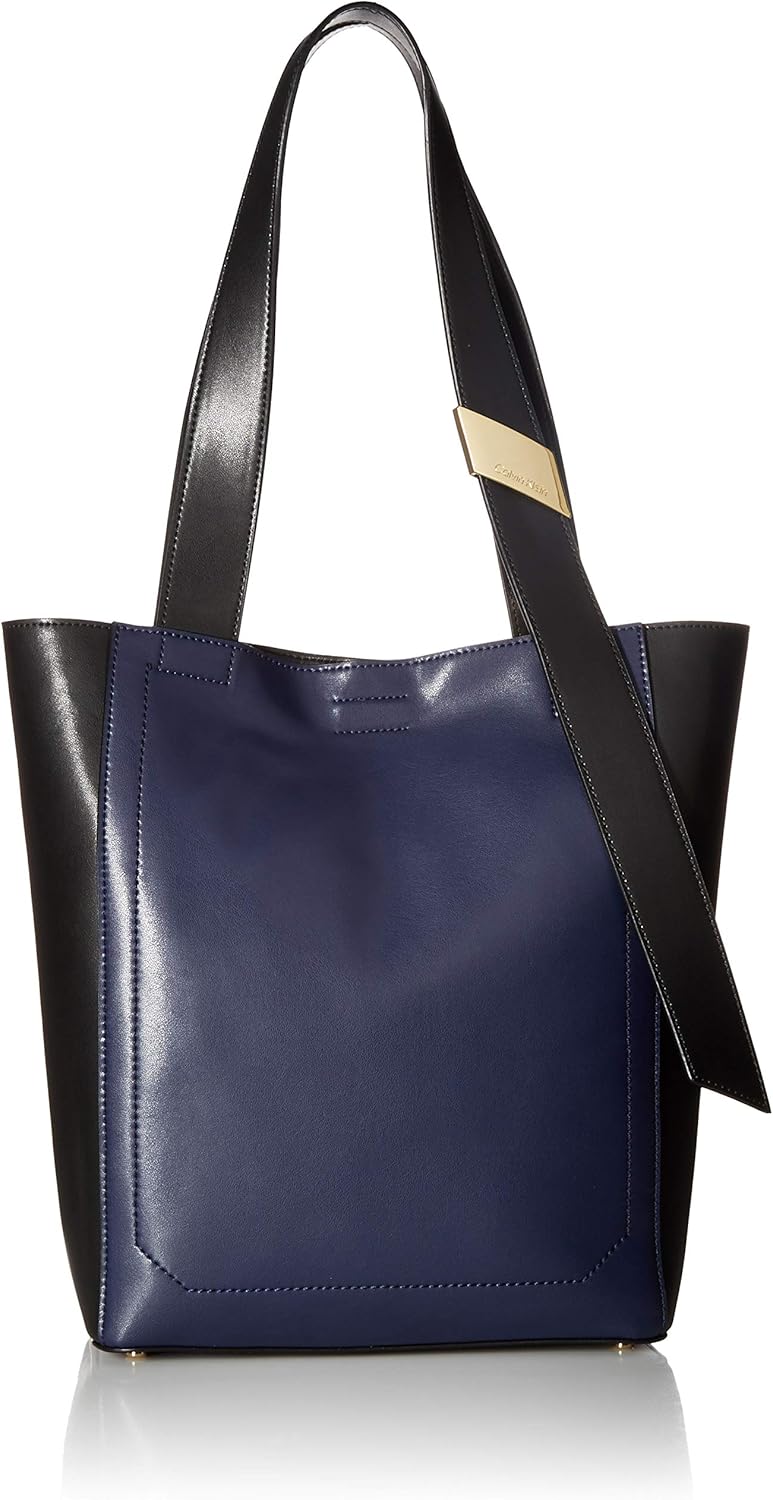 Сумка-тоут Calvin Klein Karsyn Nappa Leather с ремнем, север/юг, Black Plum, Черный, Сумка-тоут Calvin Klein Karsyn Nappa Leather с ремнем, север/юг, Black Plum
Сумка-тоут Calvin Klein Karsyn Nappa Leather с ремнем, север/юг, Black Plum, Черный, Сумка-тоут Calvin Klein Karsyn Nappa Leather с ремнем, север/юг, Black Plum