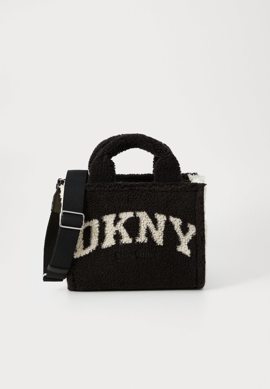 Сумка DKNY HADLEE TOTE, Black/Silver-Coloured/Black
Сумка DKNY HADLEE TOTE, Black/Silver-Coloured/Black