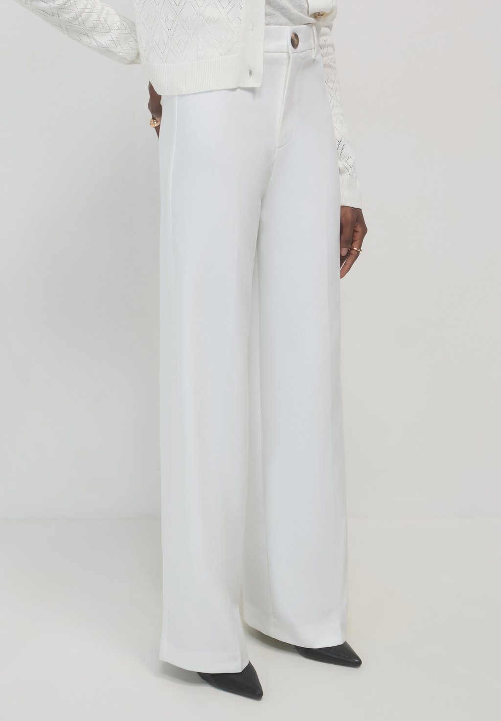 Брюки PALAZZO Calliope, цвет Bianco Lana
Брюки PALAZZO Calliope, цвет Bianco Lana
